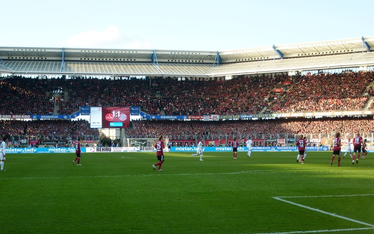 欧洲杯热烈进行中！ BB贝博显示屏大放异彩！